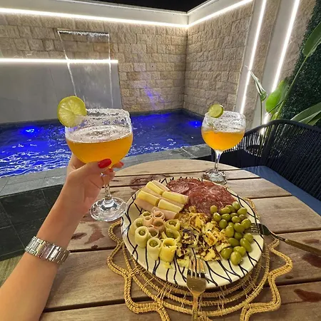 Studio Luxo Com Piscina Privativa E Cascata No Centro De Porto De Galinhas! Exterior photo